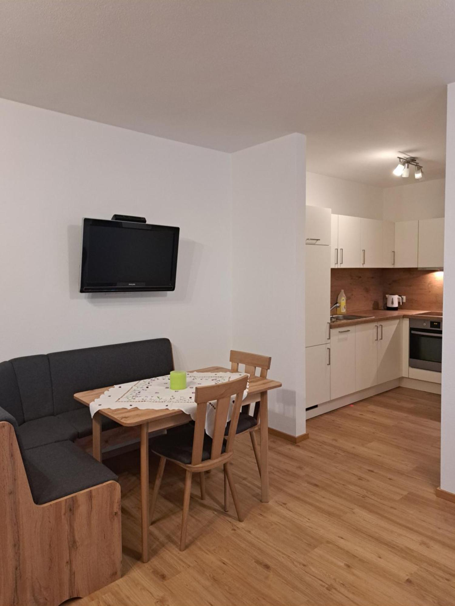 Ferienwohnung Abenthung Grinzens Exterior photo